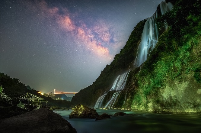 （27）滴水滩瀑布星空.jpg